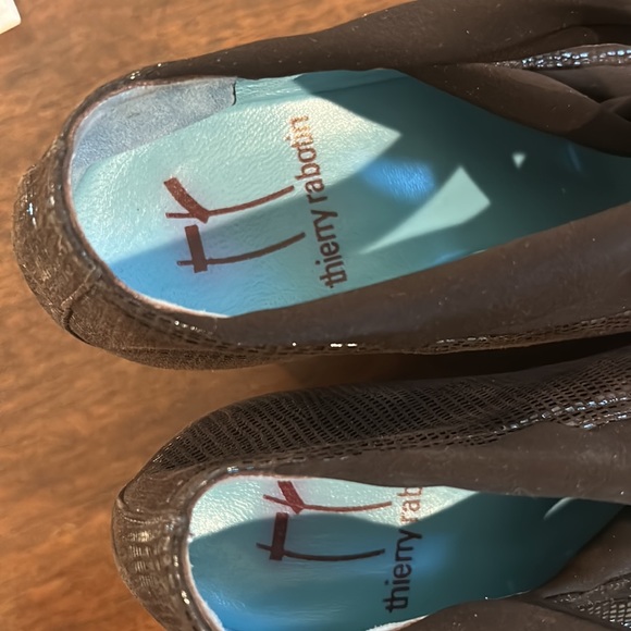 Thierry Rabotin Wedge Slip-Ons - Picture 4 of 8